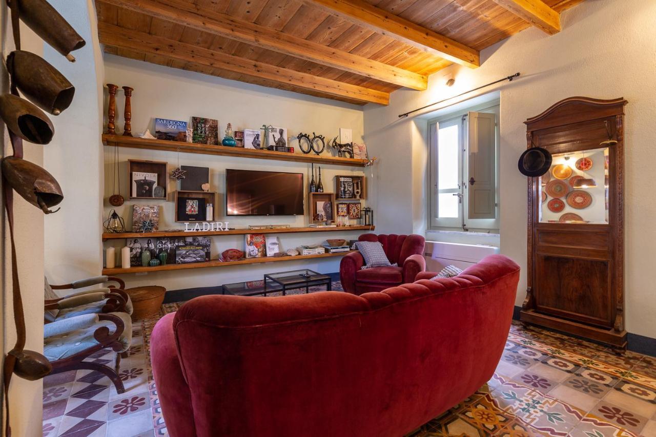 Villa Ladiri - Antica Dimora In Terra Cruda à Sìnnai Extérieur photo